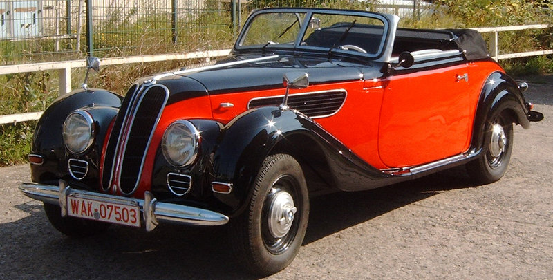 Ein ganz besonderes St ck OldtimerGeschichte ist der BMW 327 